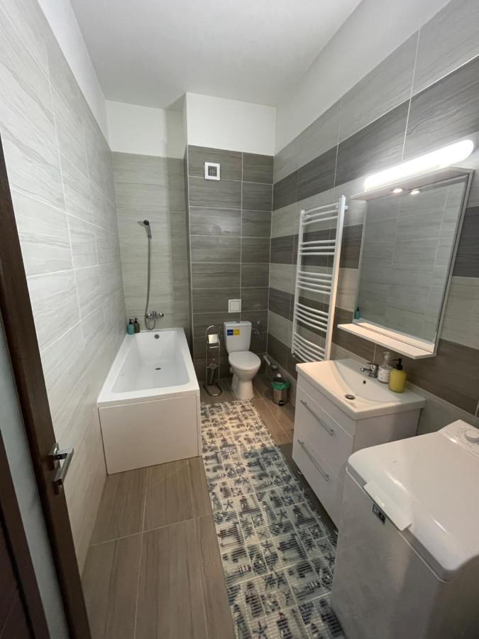 D&M Apartaments Jászvásár Kültér fotó
